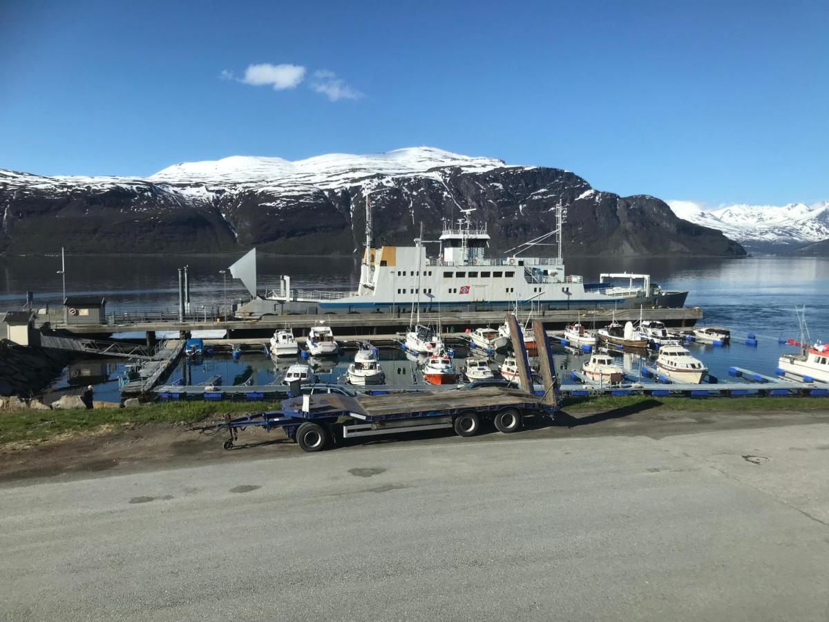 Lyngenfjord Gammelhotell Olderdalen Buitenkant foto
