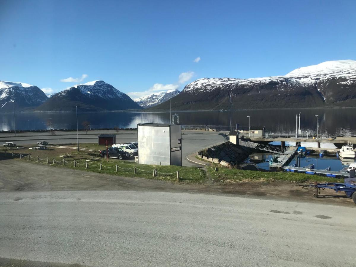 Lyngenfjord Gammelhotell Olderdalen Buitenkant foto